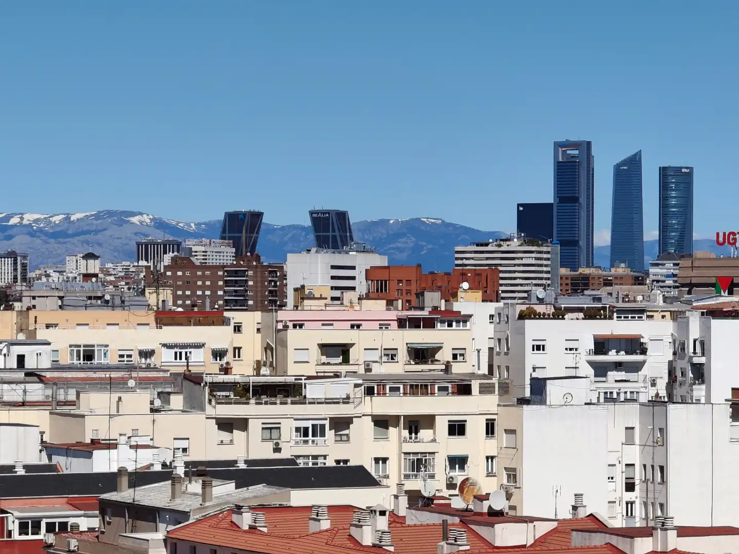 Exterior view of Flat for sale in Madrid  with Air Conditioner, Heating and Balcony