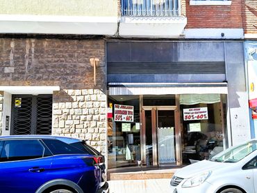Local comercial en venda a Calle del Monasterio de Sigena