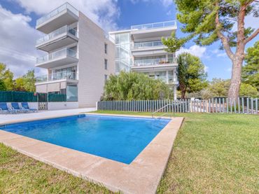 Apartamento con piscina en venta en Portals Nous