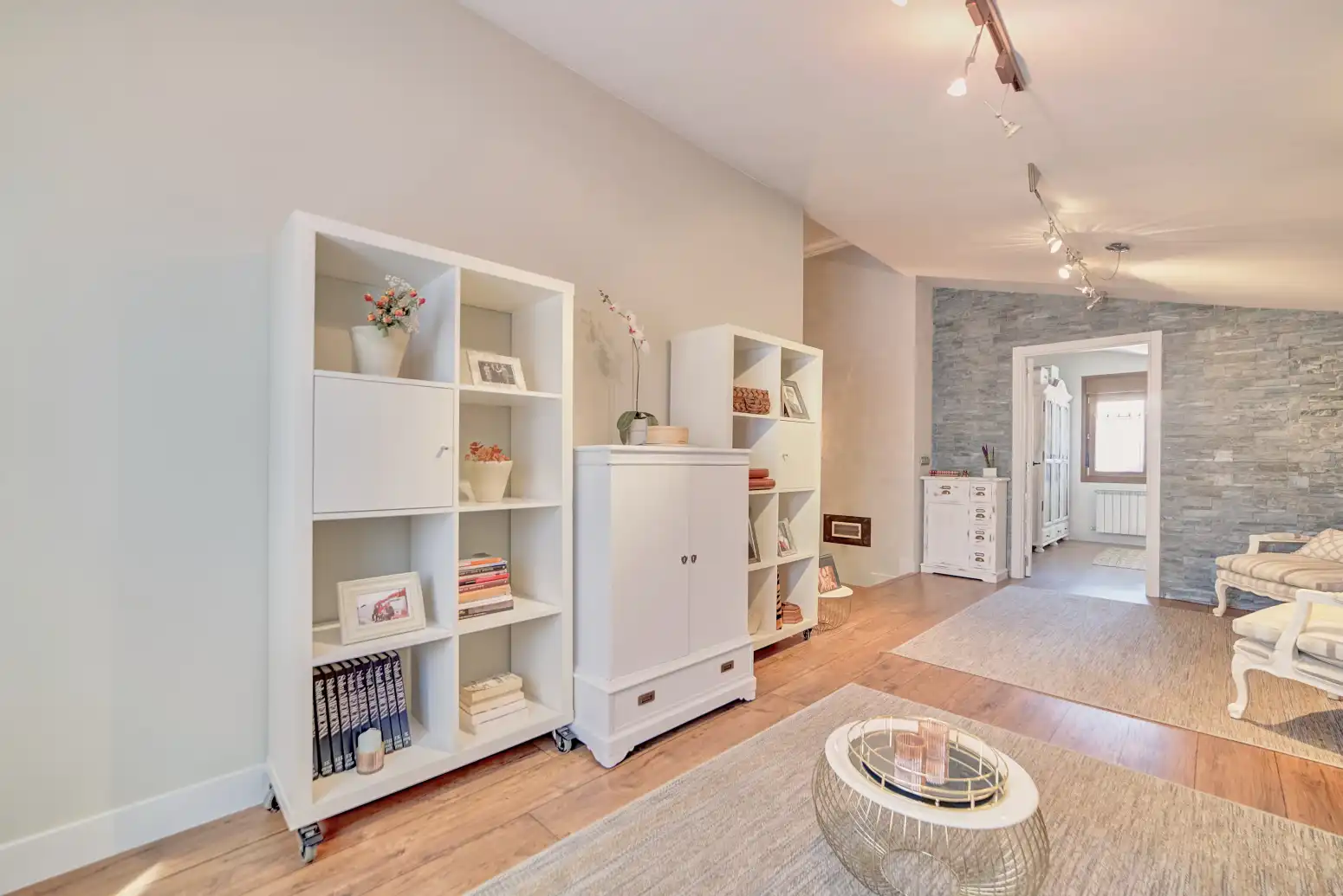 Sala de estar de Casa o chalet en venta en Orkoien con Calefacción, Parquet y Terraza