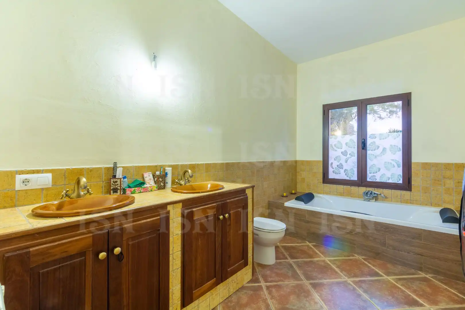 Baño de Casa o chalet en venta en Santa Eugènia con Aire acondicionado, Calefacción y Terraza