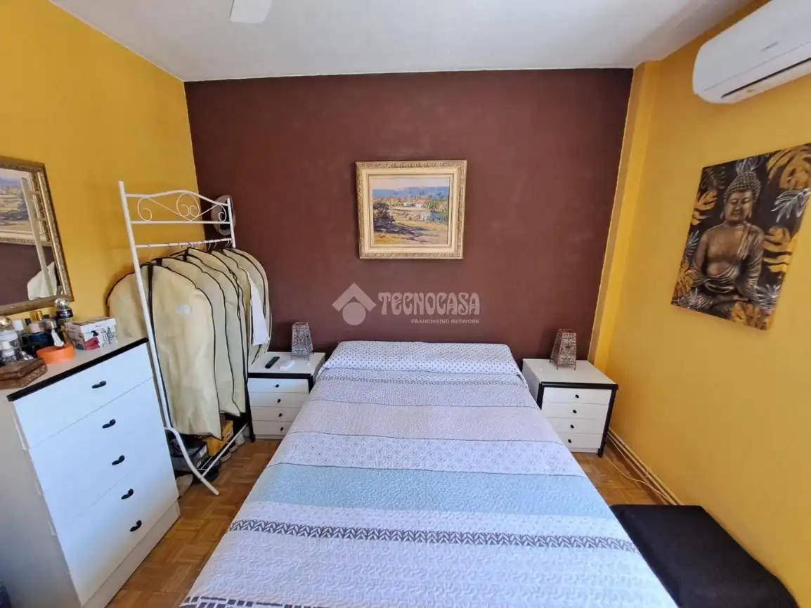 Schlafzimmer von Wohnung zum Verkauf in Parla mit Klimaanlage, Heizung und Parkett