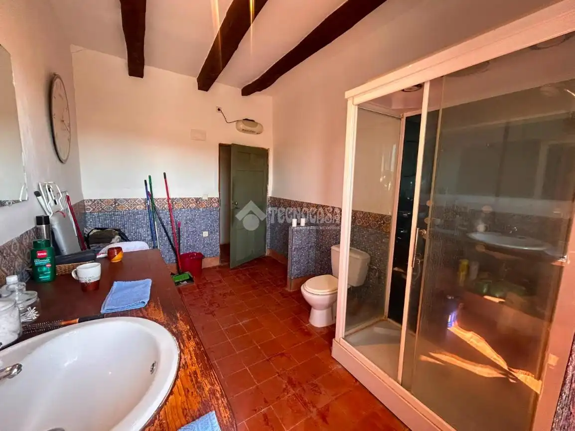 Baño de Finca rústica en venta en Alba de Cerrato con Balcón