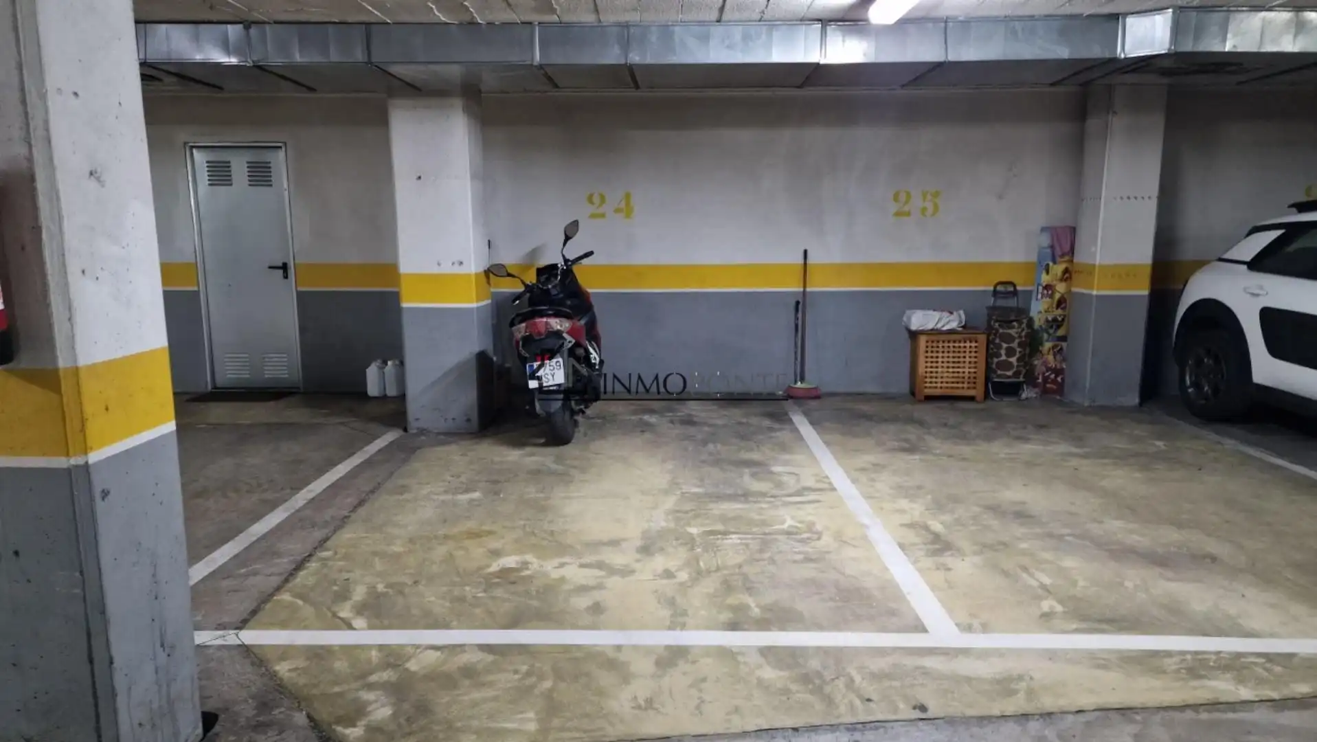 Garage zum Verkauf in GALICIA , Darbo