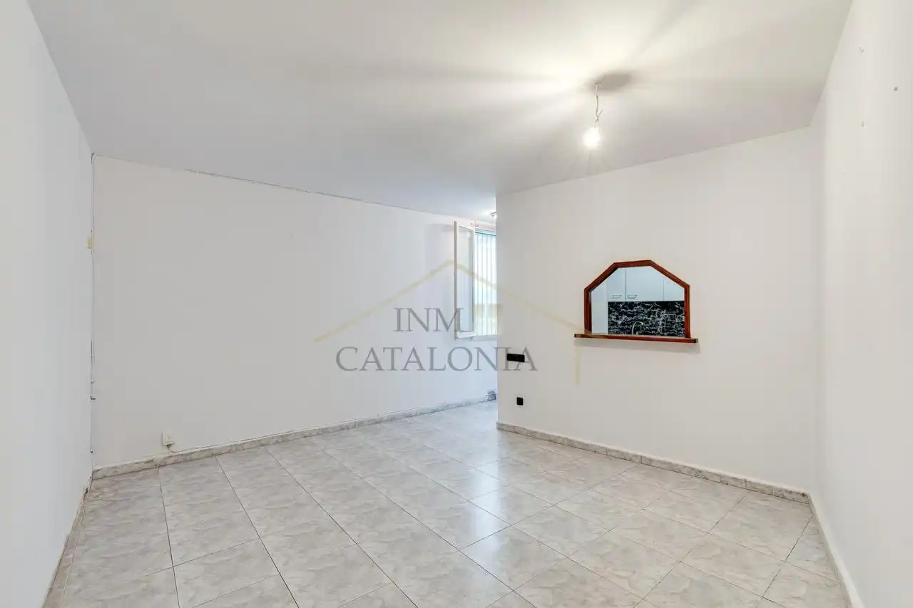 Living room of Flat for sale in Barcelona  with Alarm