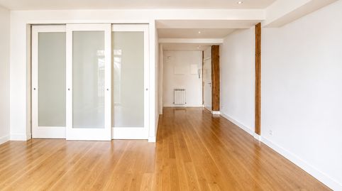 Piso  en Parte Vieja Donostiarra a dos pasos del mar 2 dormitorios, 1 baño, vestidor y  calefacción gas. Luz natural Ideal para di, imatge 2