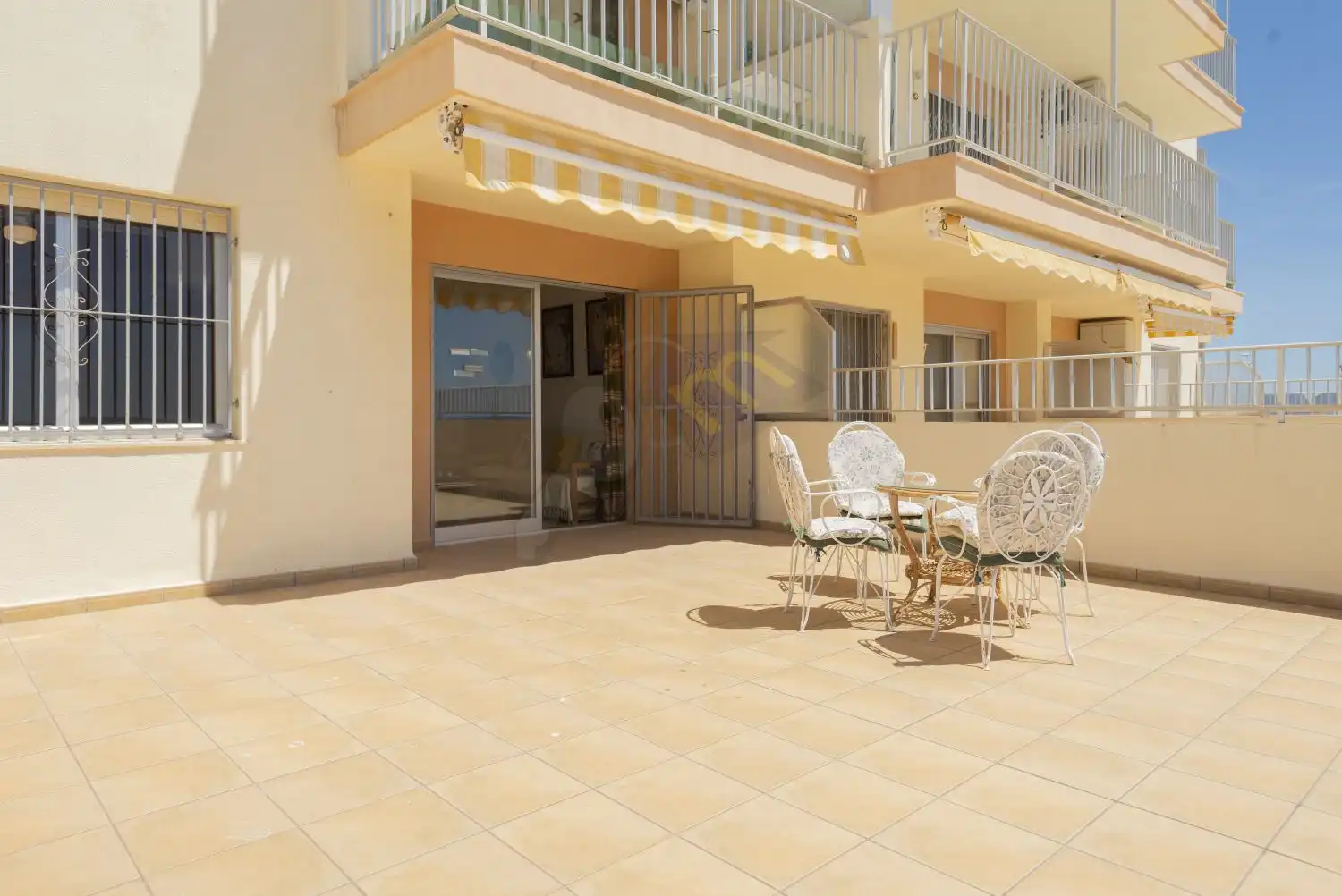 Terrasse von Wohnungen zum Verkauf in Calpe / Calp mit Möbliert und Balkon