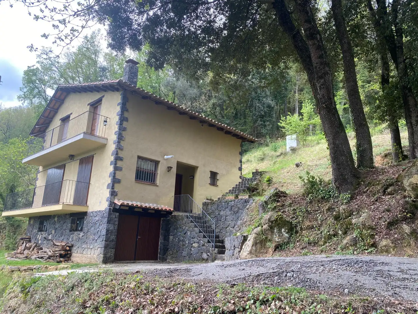 Country house with terrace to rent in Carretera de la Fàbrega
