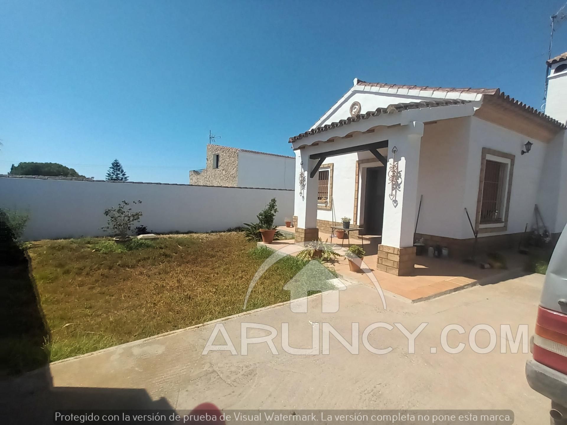 Exterior view of House or chalet for sale in Chiclana de la Frontera