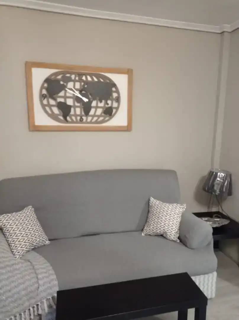 Sala d'estar de Pis per a compartir en Torrejón de la Calzada amb Parquet, Moblat i Rentadora
