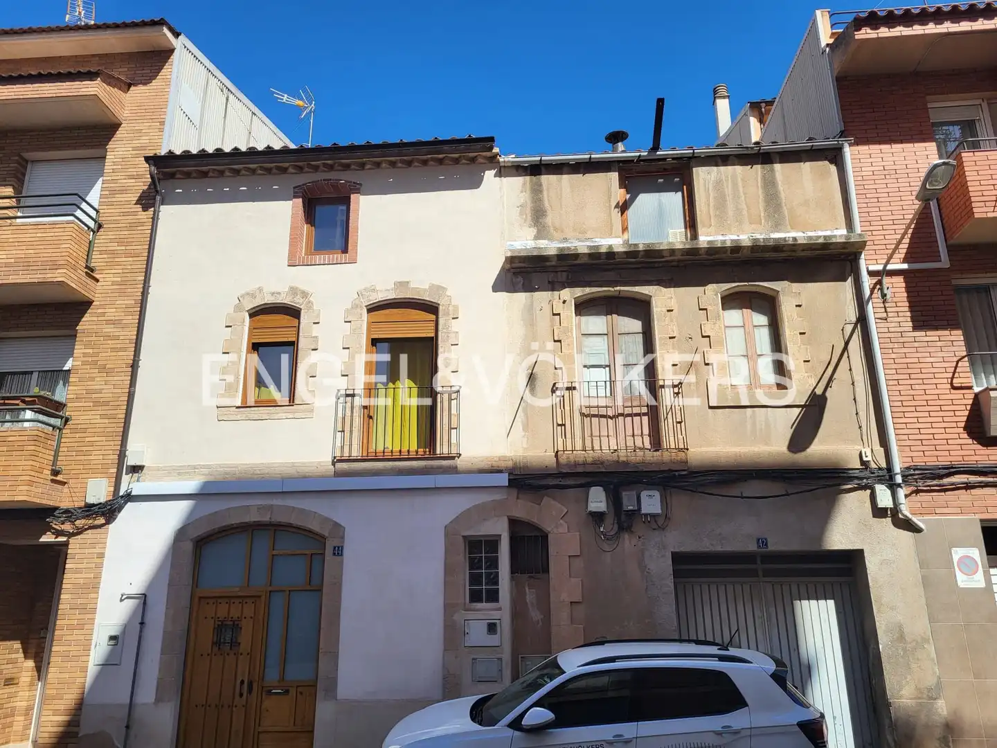 Vista exterior de Casa o xalet en venda en Manresa amb Calefacció, Jardí privat i Balcó