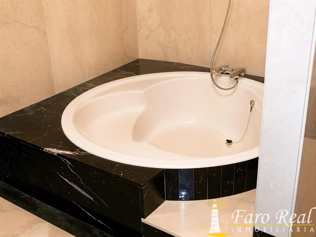 Casa a schiera in vendita a Centro - Calzada - Cabo Noval, imagen 12