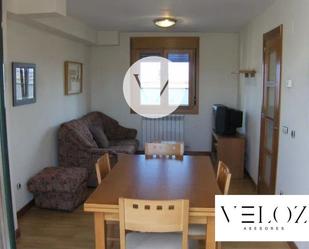 Sala d'estar de Àtic de lloguer en Salamanca Capital amb Aire condicionat, Calefacció i Terrassa