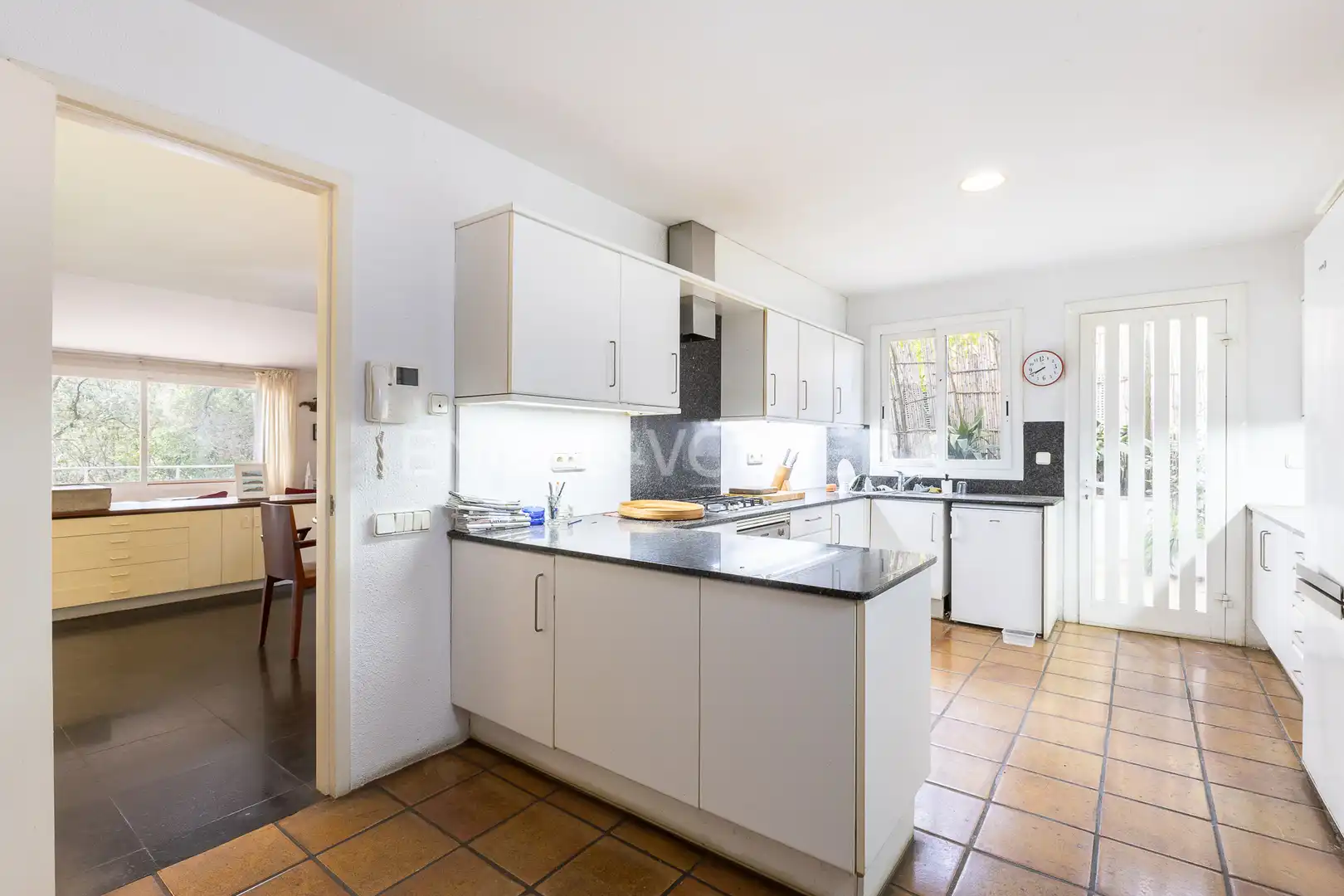 Cocina de Casa o chalet en venta en Barcelona con Calefacción, Jardín privado y Terraza