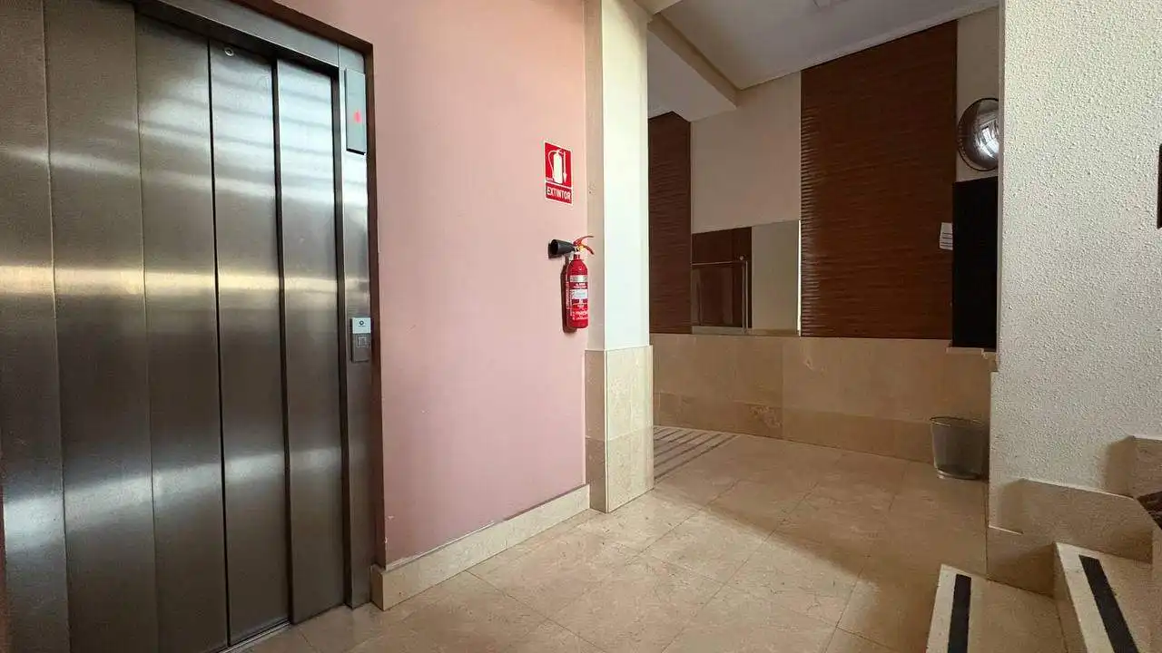 Piso en venta en León Capital  con Terraza
