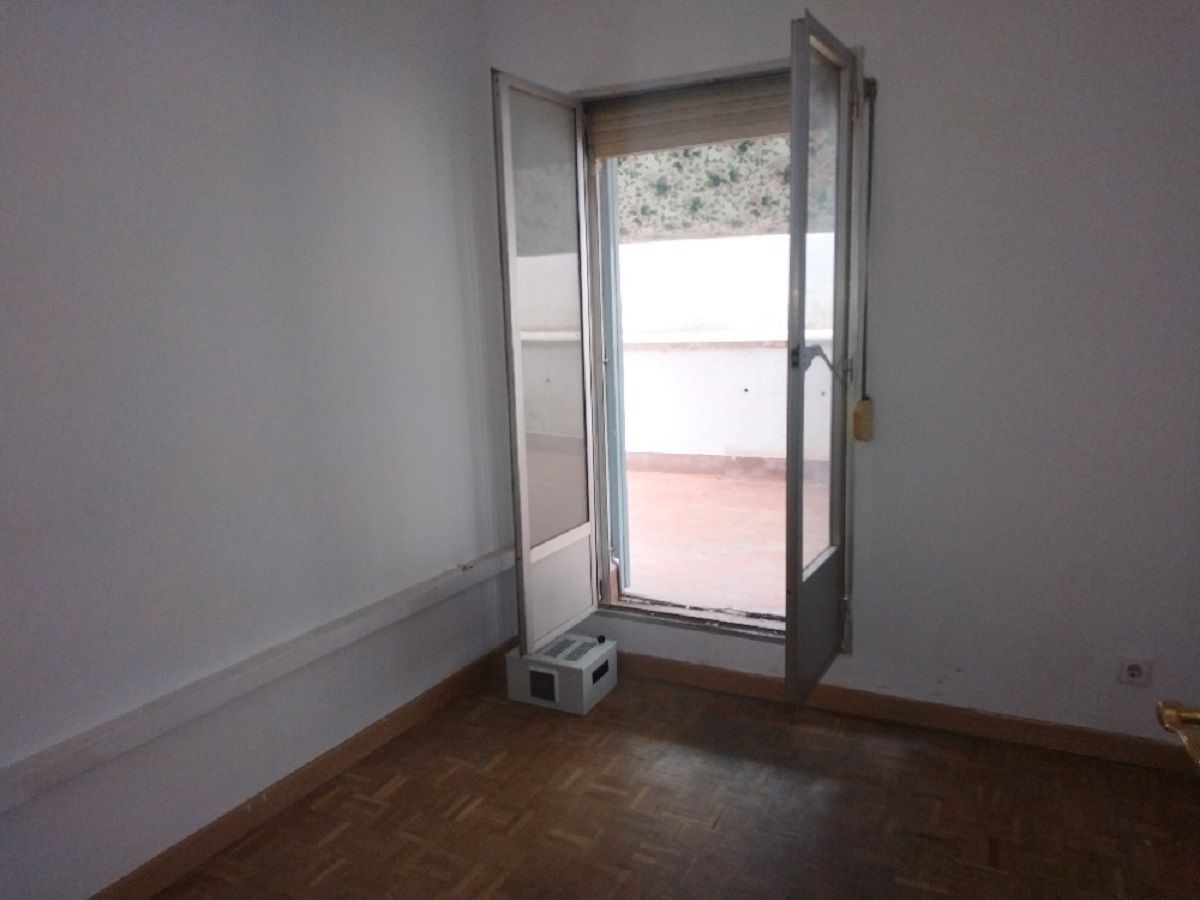 Bedroom of Flat for sale in  Madrid Capital