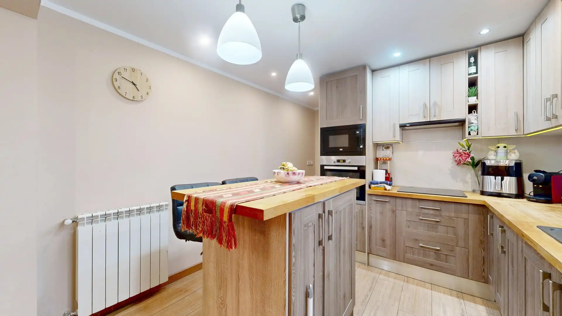 Kitchen of Flat for sale in Torrent  with Air Conditioner, Private garden and Balcony