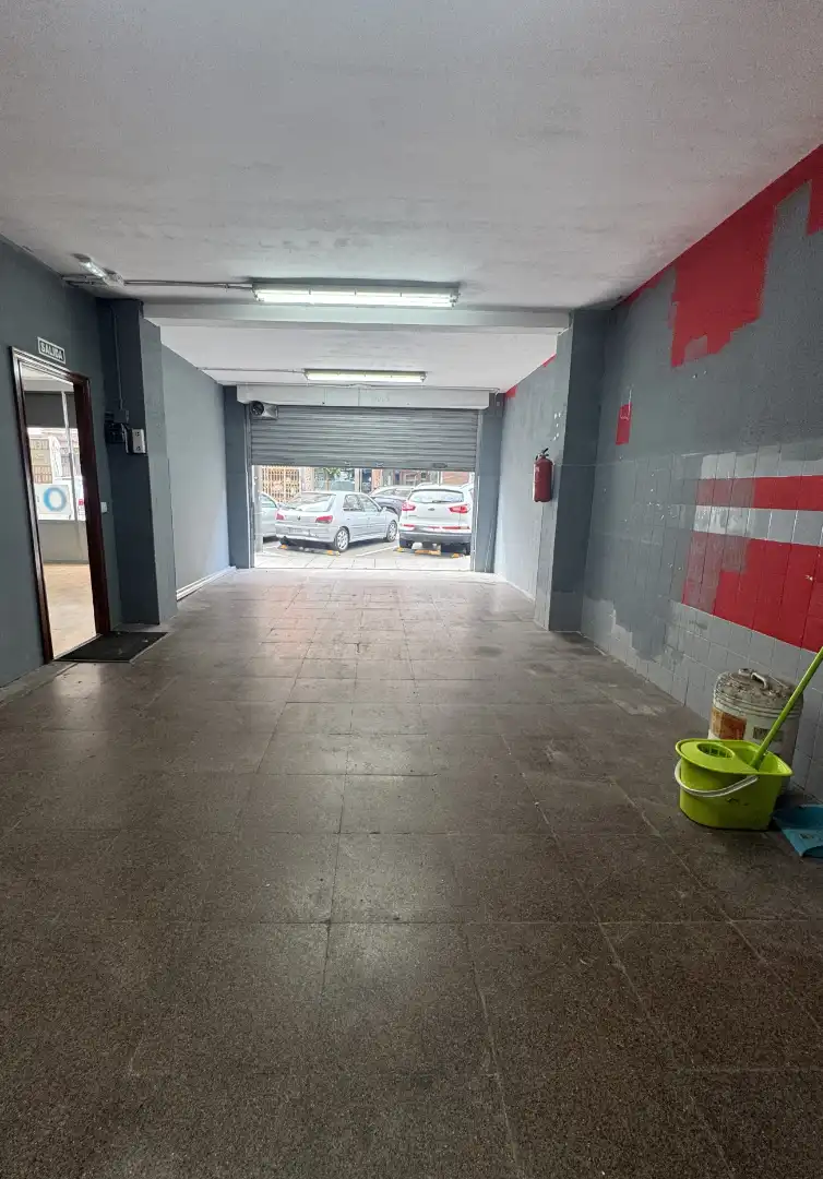 Parking de Local en venta en Corvera de Asturias con Parquet