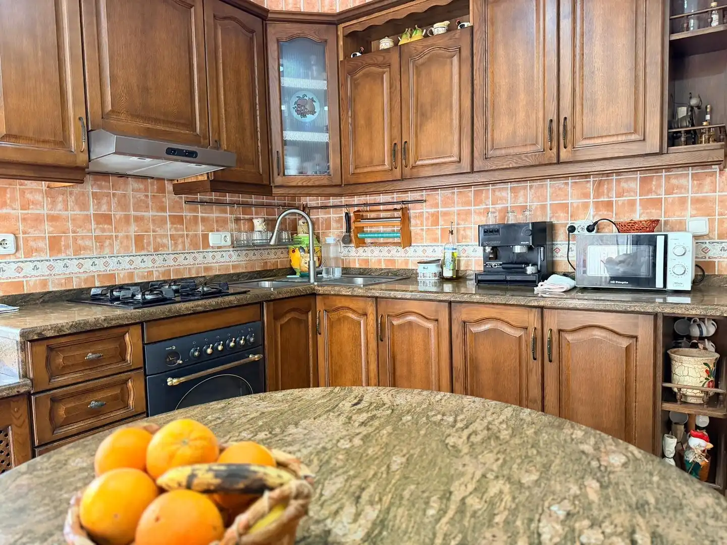 Kitchen of Houses for sale in Elche / Elx  with Air Conditioner, Heating and Private garden