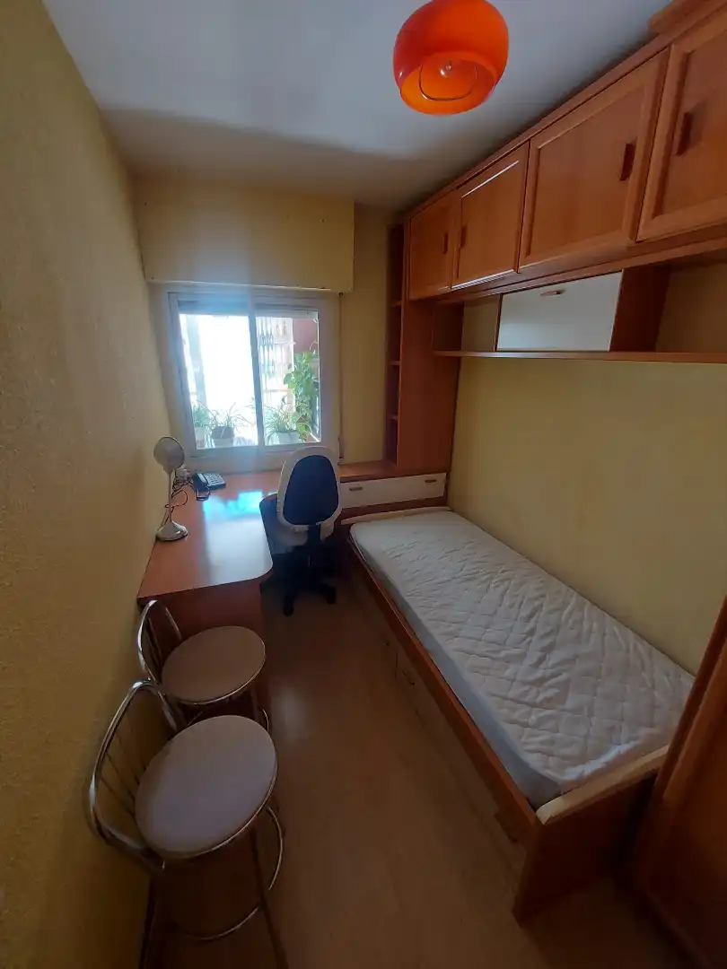 Habitación de Piso en venta en Madrid con Calefacción, Terraza y Amueblado