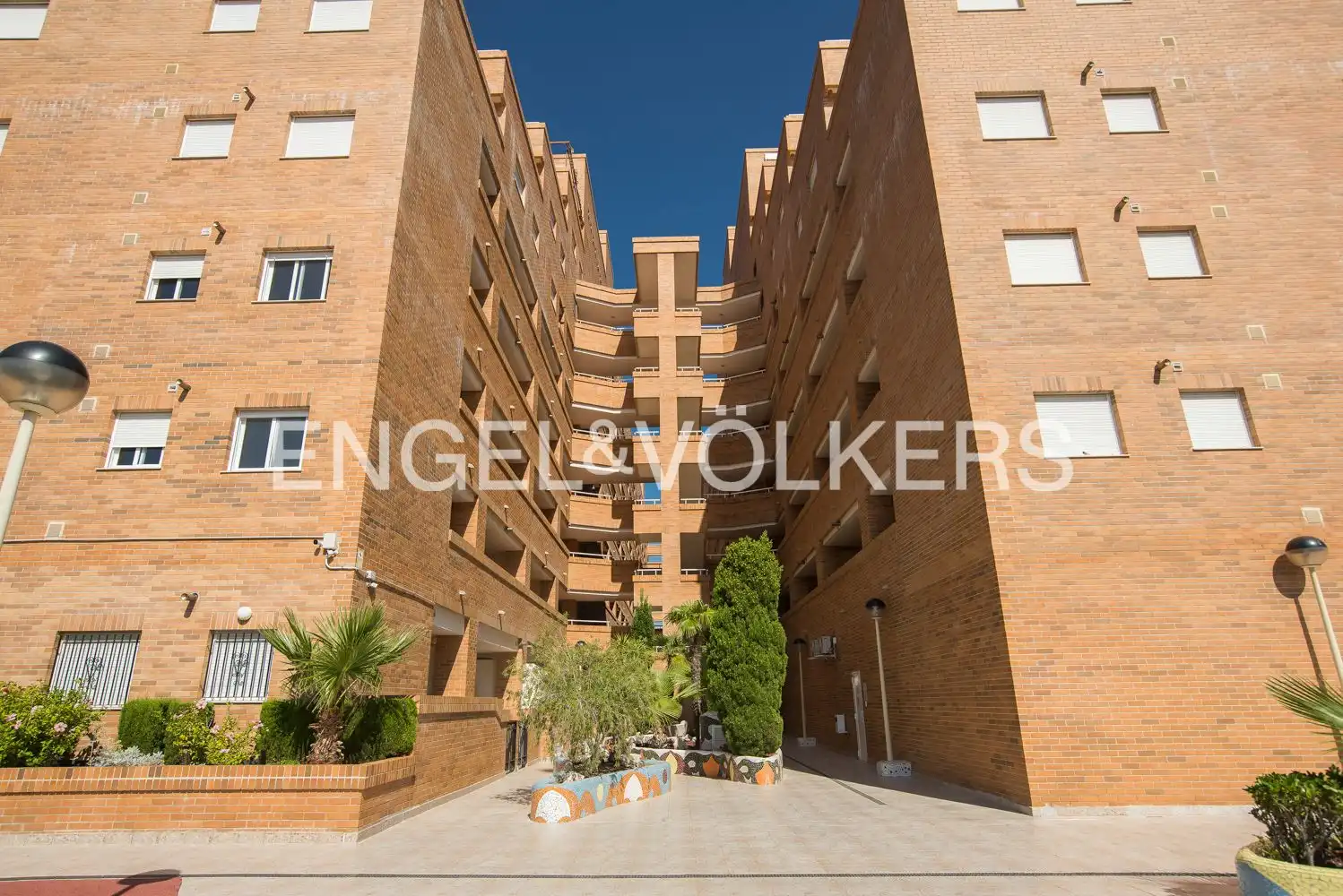 Vista exterior de Pis en venda en Oropesa del Mar / Orpesa amb Aire condicionat, Calefacció i Terrassa
