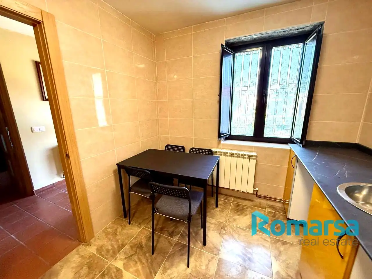 Country homes for rent in Doña Juanita, Gemuño
