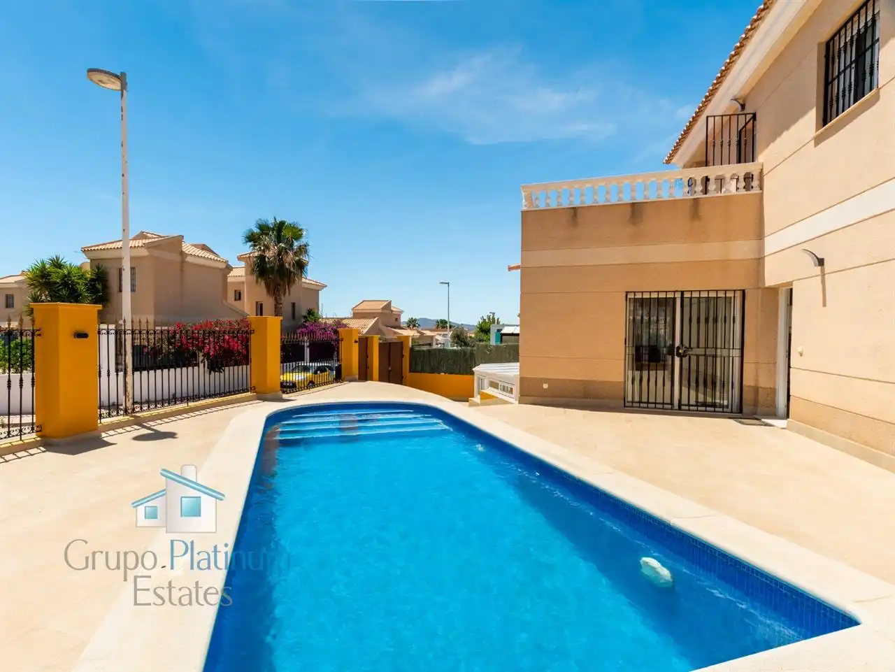 Xalet amb piscina en venda a San Juan de los Terreros