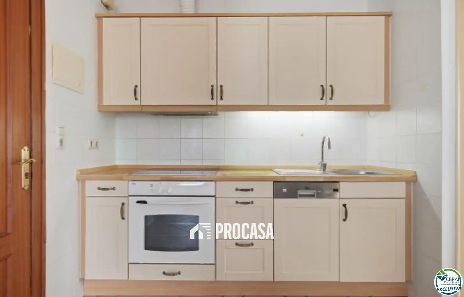 Cuina de Casa o xalet en venda en Roses amb Aire condicionat
