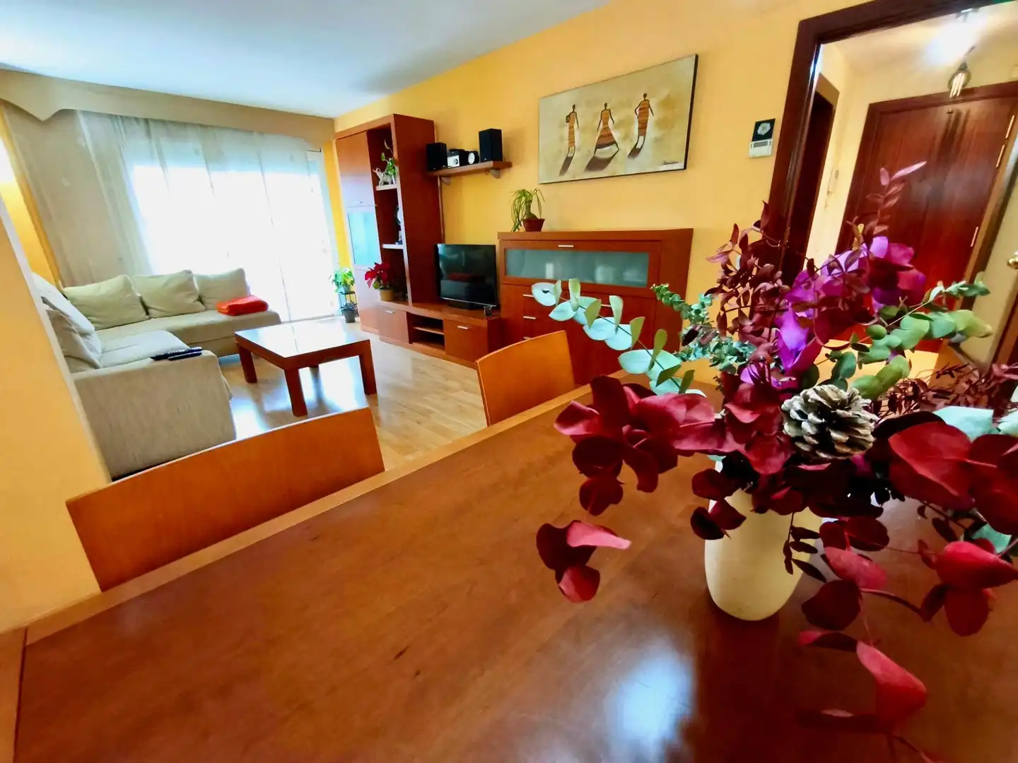 Living room of Flat for sale in Sabadell  with Air Conditioner, Heating and Parquet flooring