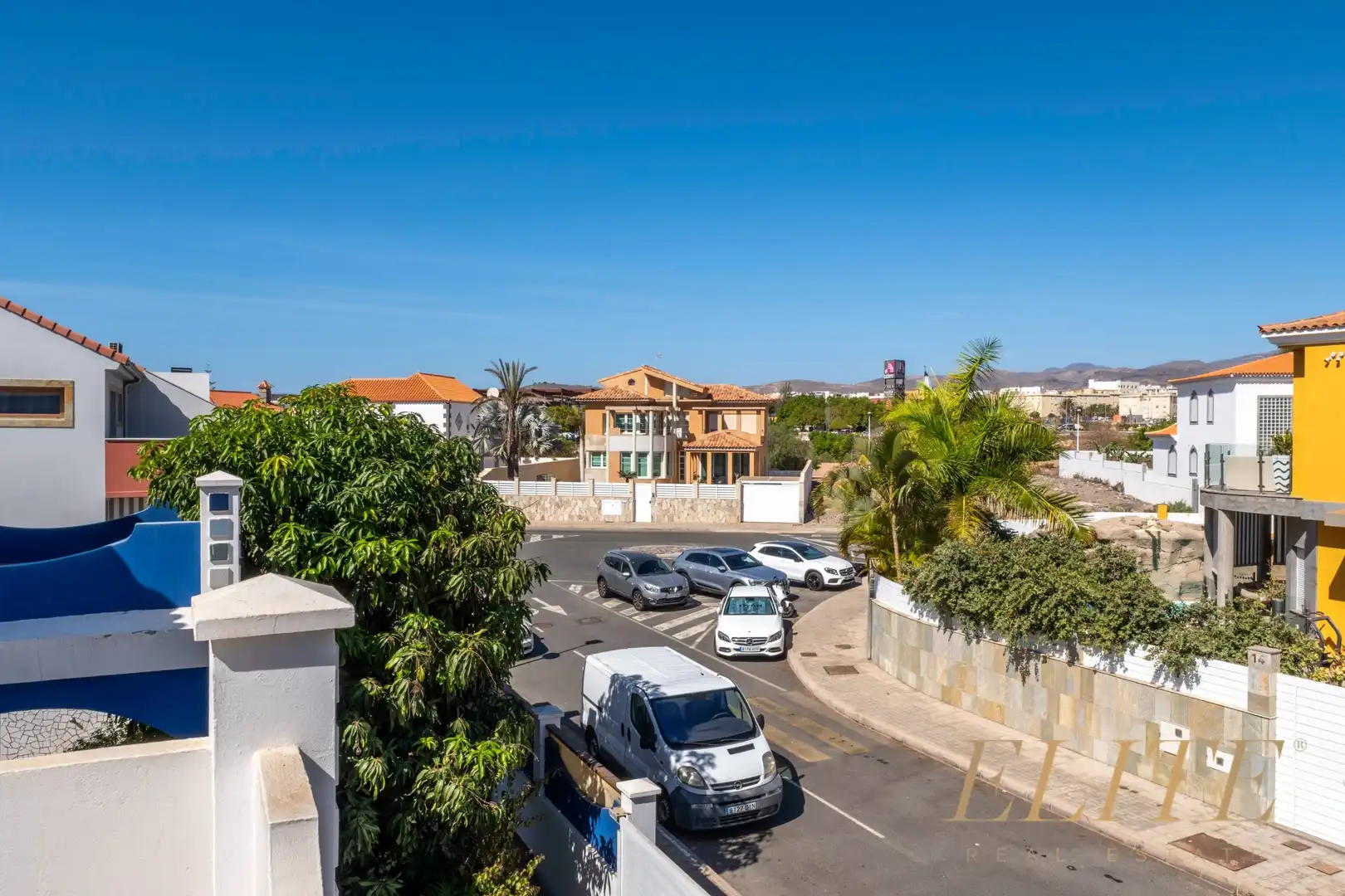 Vista exterior de Casa adosada en venta en San Bartolomé de Tirajana con Aire acondicionado, Jardín privado y Terraza