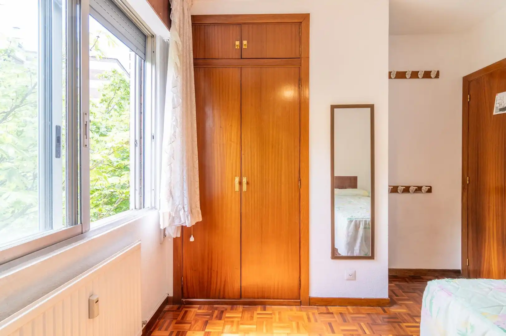 Dormitori de Pis en venda en  Pamplona / Iruña amb Parquet, Terrassa i Balcó