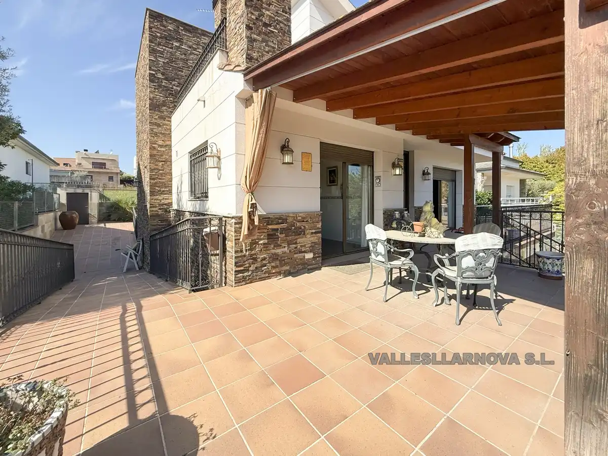 Terrassa de Casa o xalet en venda en Lliçà de Vall amb Aire condicionat, Calefacció i Jardí privat