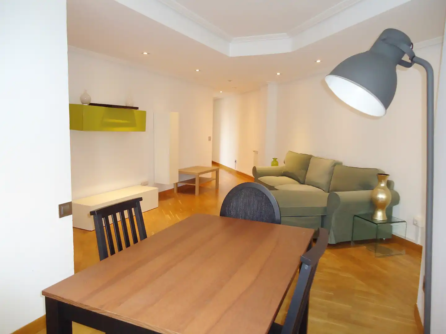 Flat for rent in Calle Sacramento, Auditorio - Seminario - Parque de Invierno