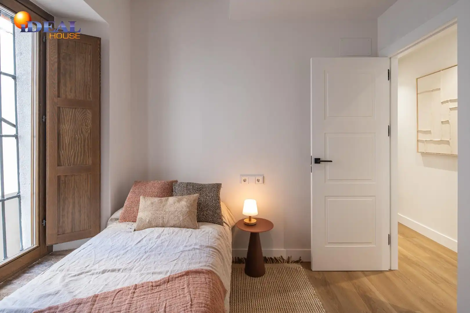 Bedroom of Flat for sale in Granada  with Air Conditioner
