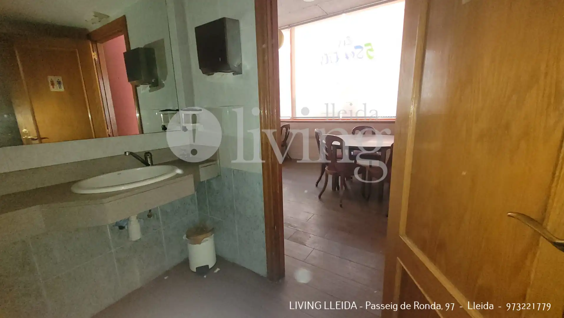 Local en venda en Cubelles amb Aire condicionat, Calefacció i Terrassa