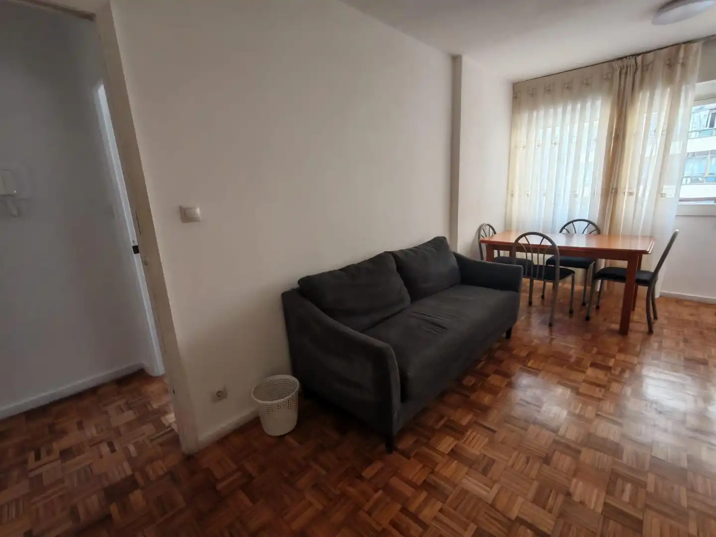 Living room of Flat for rent in Vigo   with Terrace, Furnished and Balcony