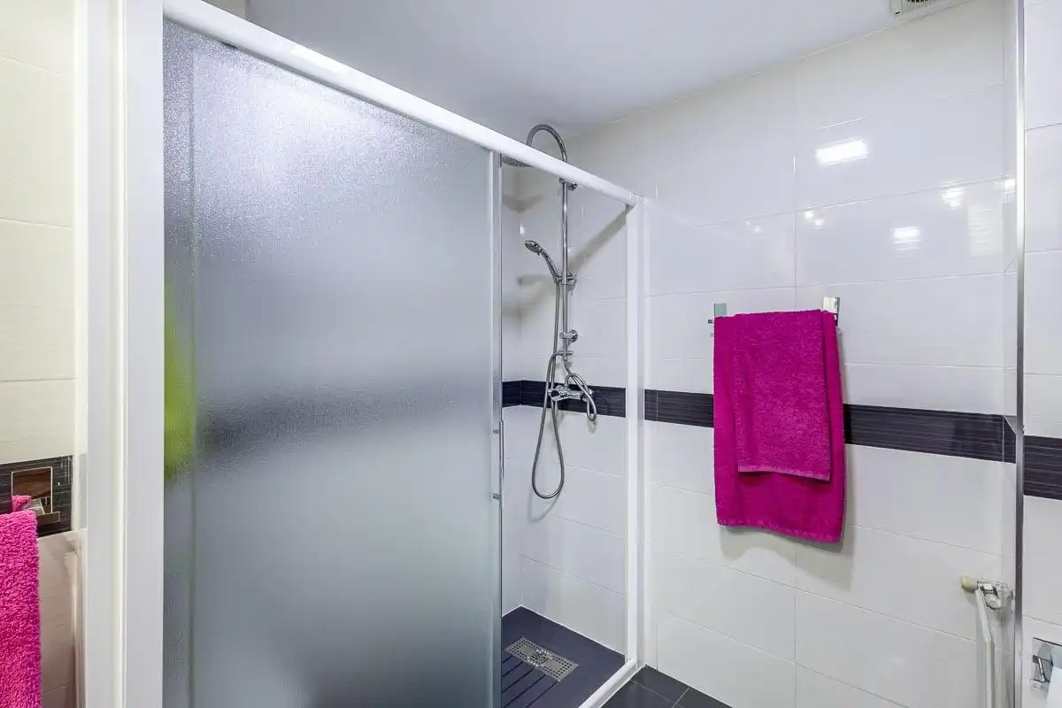 Bathroom of Attic for sale in Granada  with Air Conditioner and Terrace