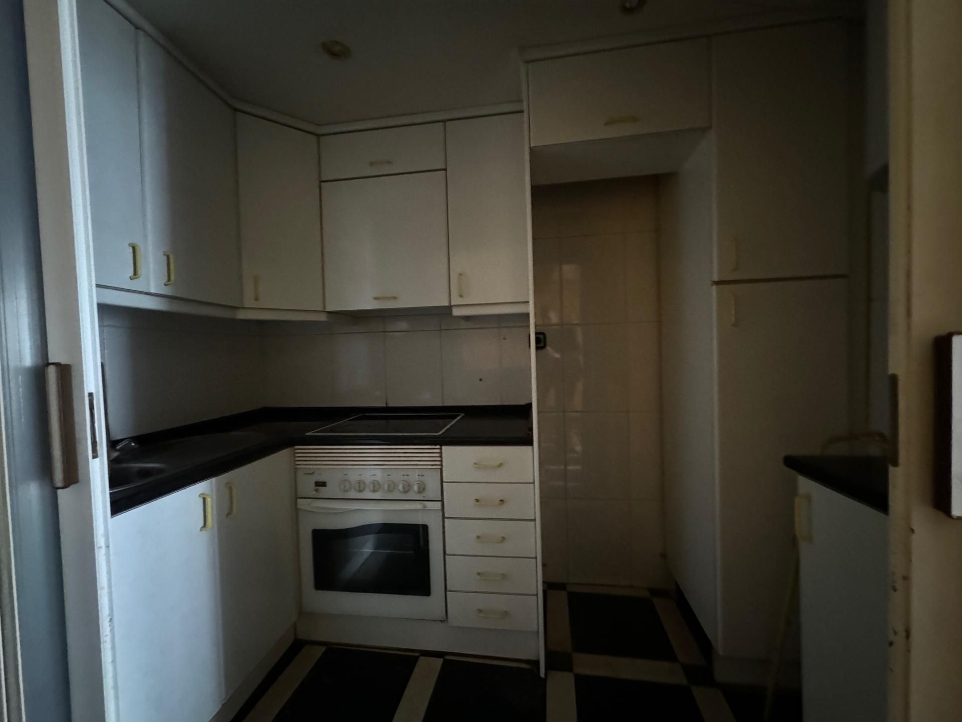 Cuina de Pis en venda en Plasencia amb Terrassa
