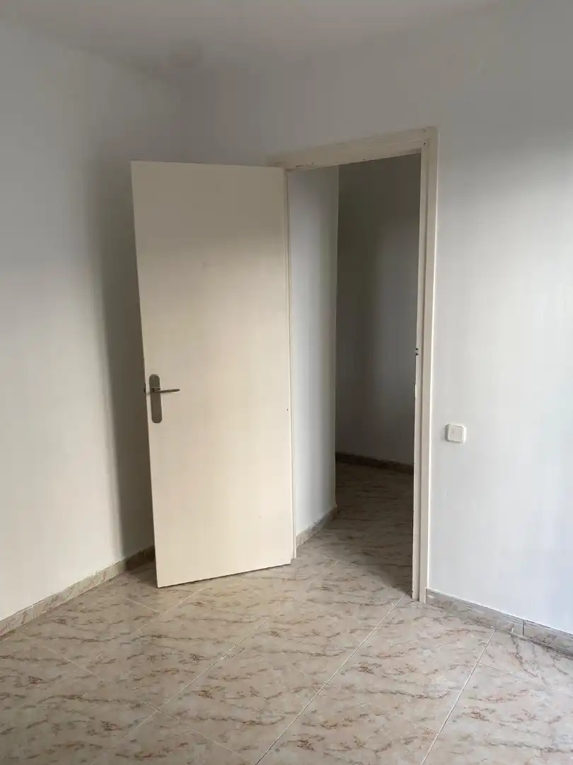 Appartamento con terrazza in vendita a Carrer de la Conca de Tremp, imagen 4