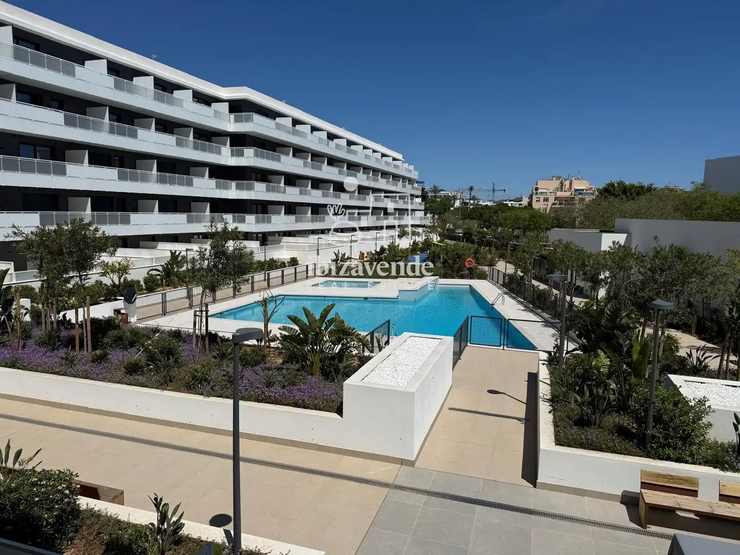 Vista exterior de Pis de lloguer en Eivissa amb Aire condicionat, Terrassa i Piscina