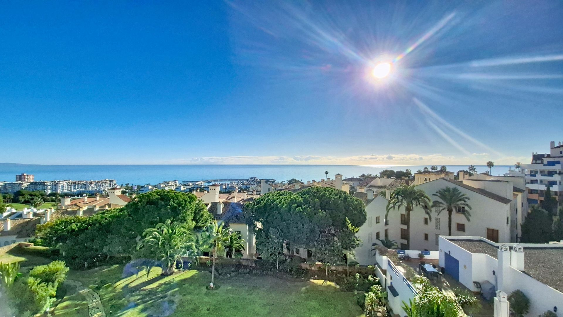 Exterior view of Attic for sale in Manilva  with Air Conditioner, Terrace and Storage room