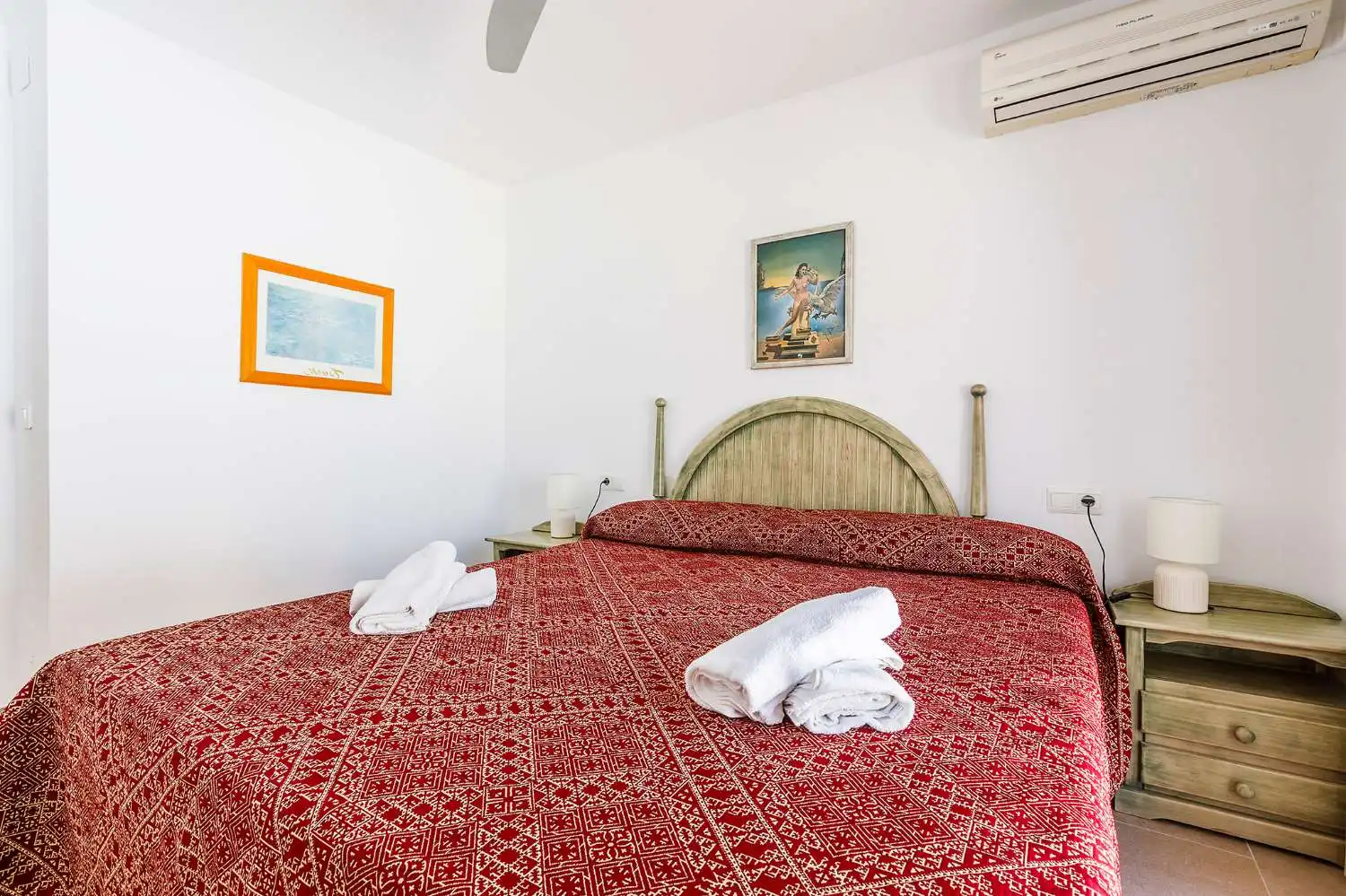 Bedroom of Duplexes for rent in Vélez-Málaga  with Air Conditioner, Heating and Furnished