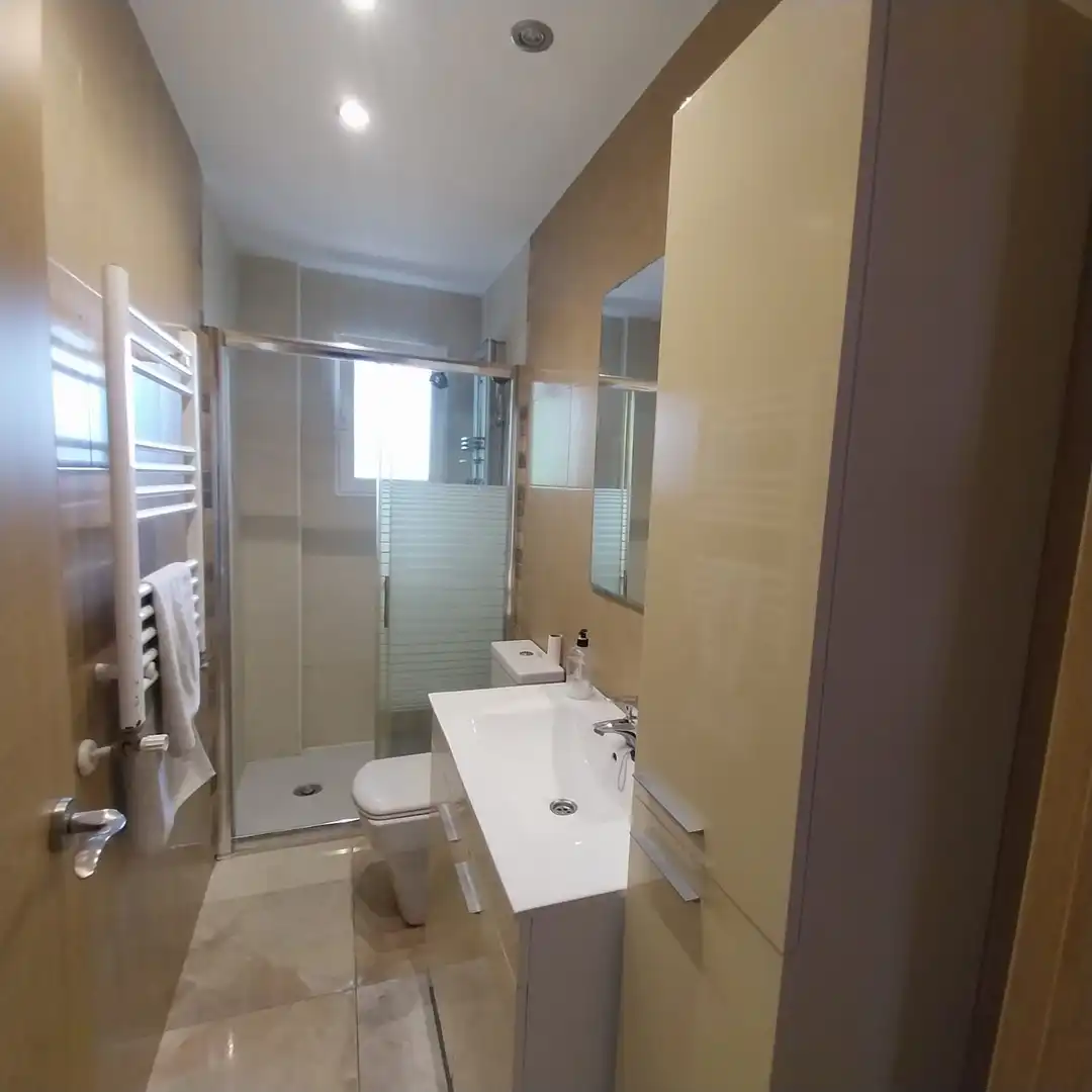 Bathroom of Flat for sale in Valladolid  with Heating, Parquet flooring and Terrace