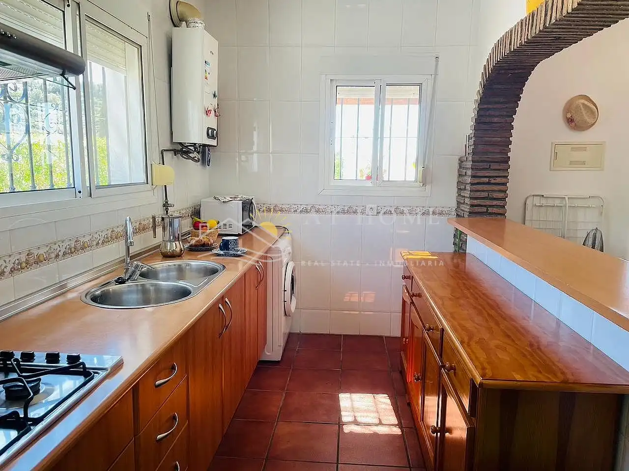 Cocina de Casa o chalet de alquiler en Torrox con Terraza, Piscina y Horno