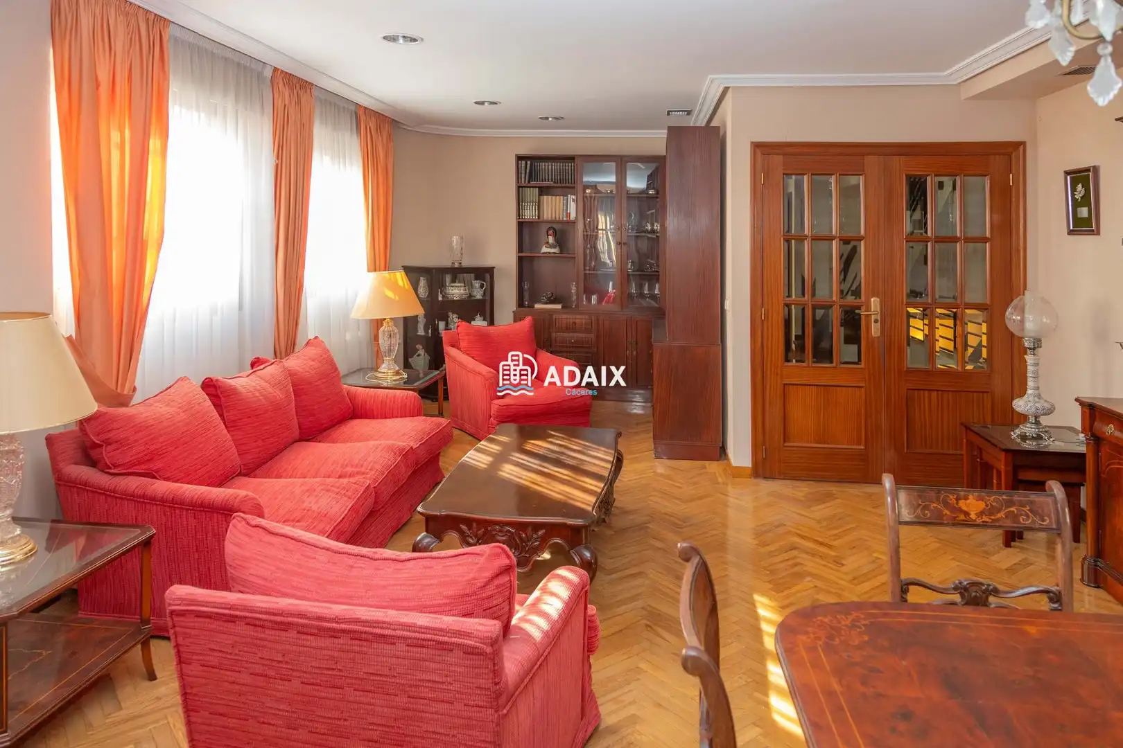 Sala d'estar de Casa adosada en venda en Cáceres amb Aire condicionat, Calefacció i Terrassa