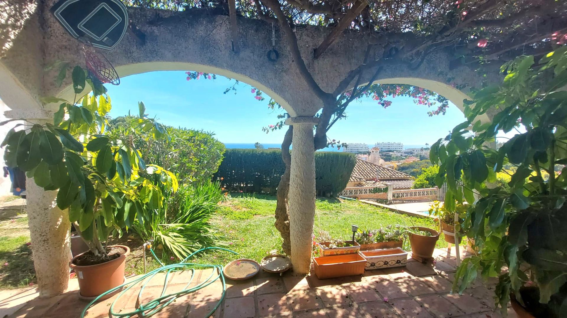 Garden of House or chalet for sale in Mijas  with Air Conditioner, Private garden and Swimming Pool