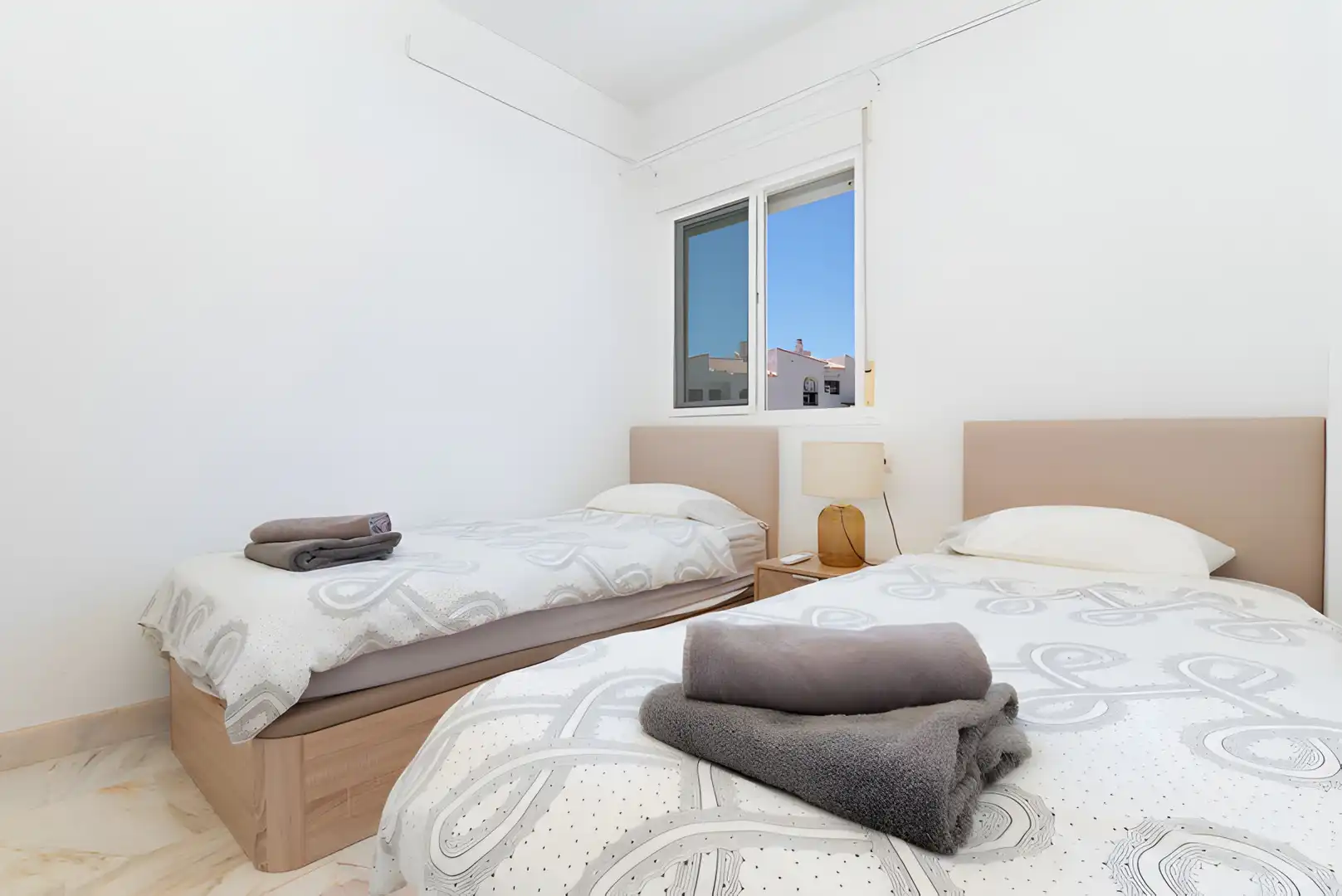 Dormitori de Apartament en venda en Mijas amb Aire condicionat, Calefacció i Terrassa