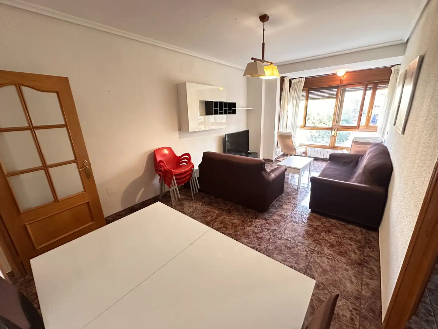 Wohnzimmer von Wohnungen zur Miete in Cuenca mit Heizung, Möbliert und Waschmaschine
