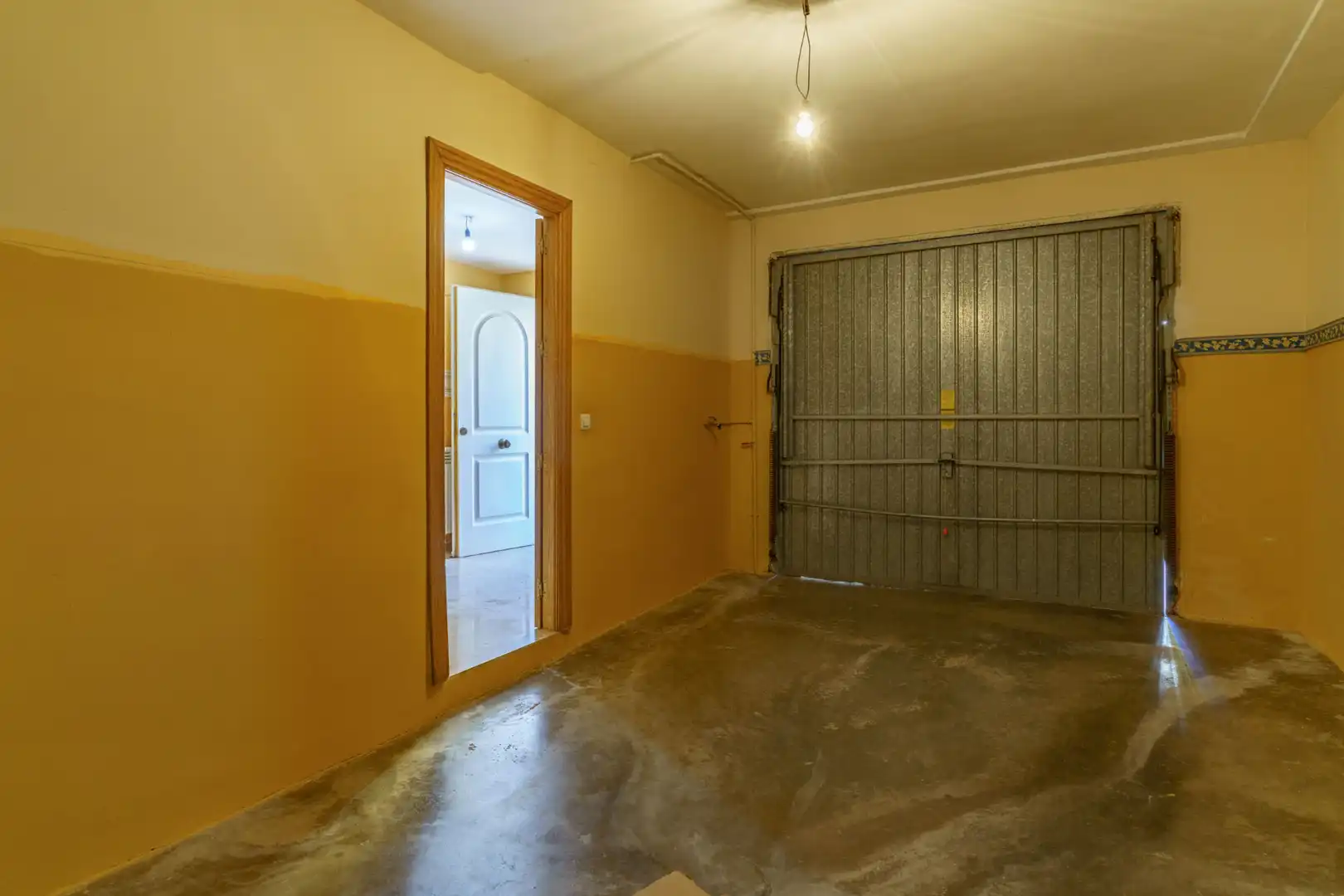 Einfamilien-Reihenhaus zum Verkauf in Ogíjares mit Klimaanlage, Heizung und Terrasse