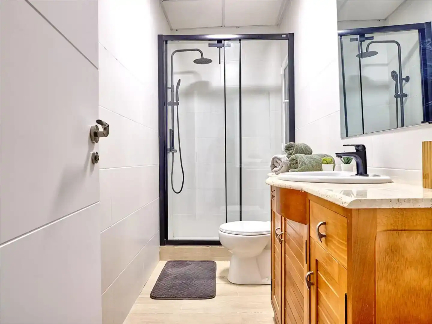 Baño de Piso para compartir en Murcia